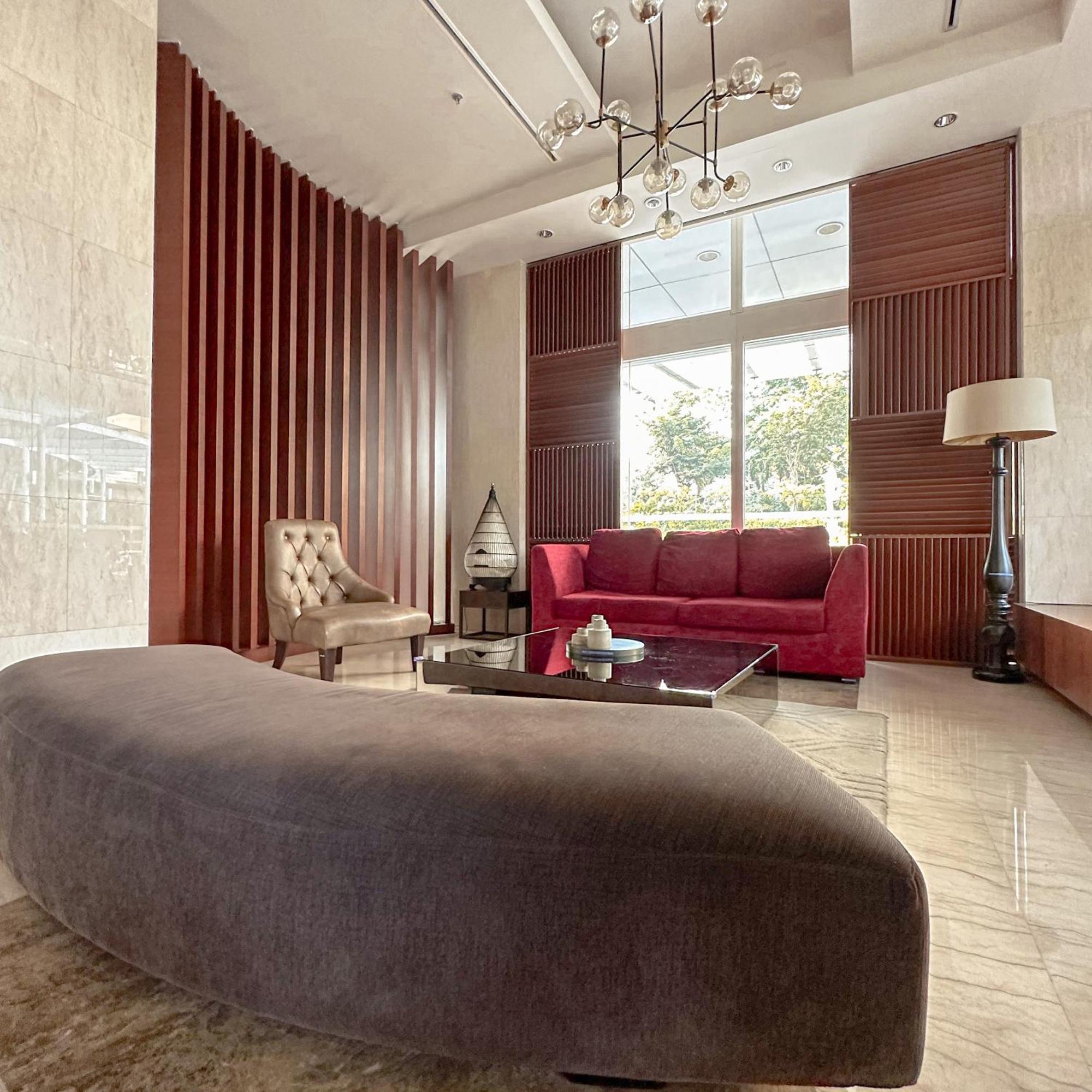 Senayan Oasis - Gym, Pool, Netflix Apartment Jakarta