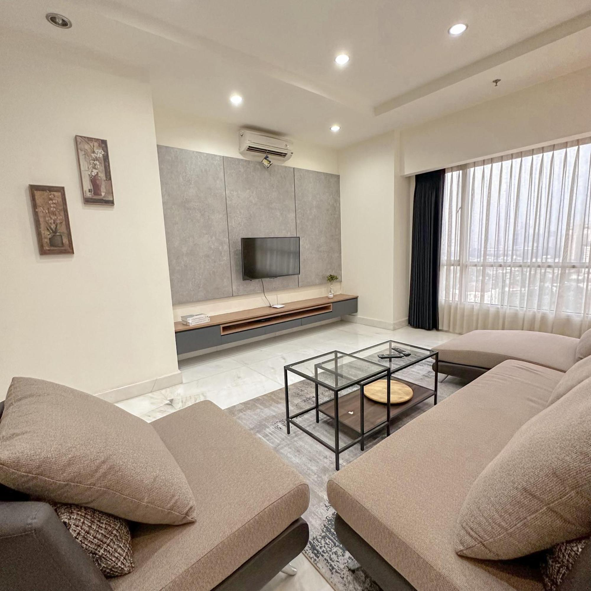 Senayan Oasis - Gym, Pool, Netflix *