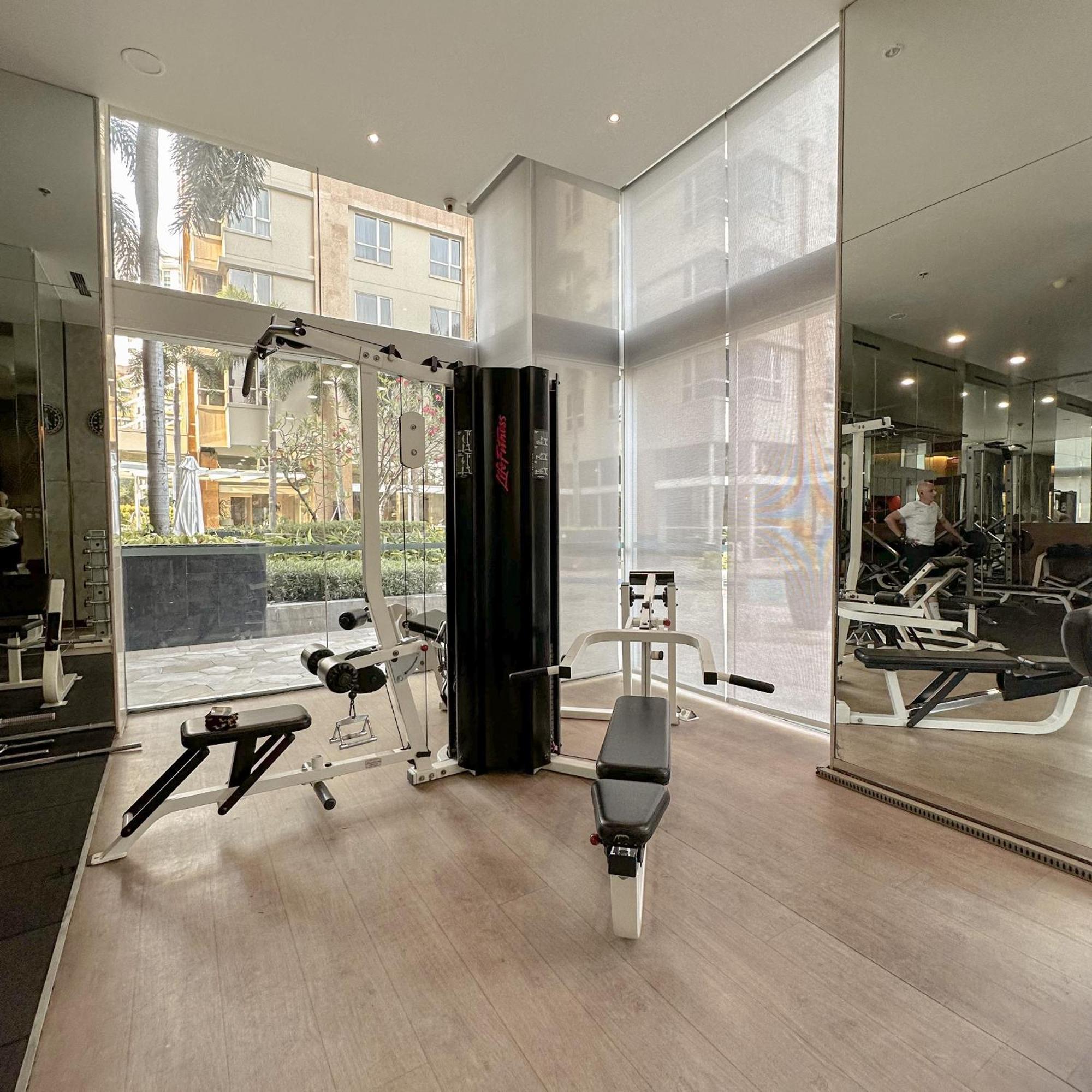 Senayan Oasis - Gym, Pool, Netflix Apartment Jakarta